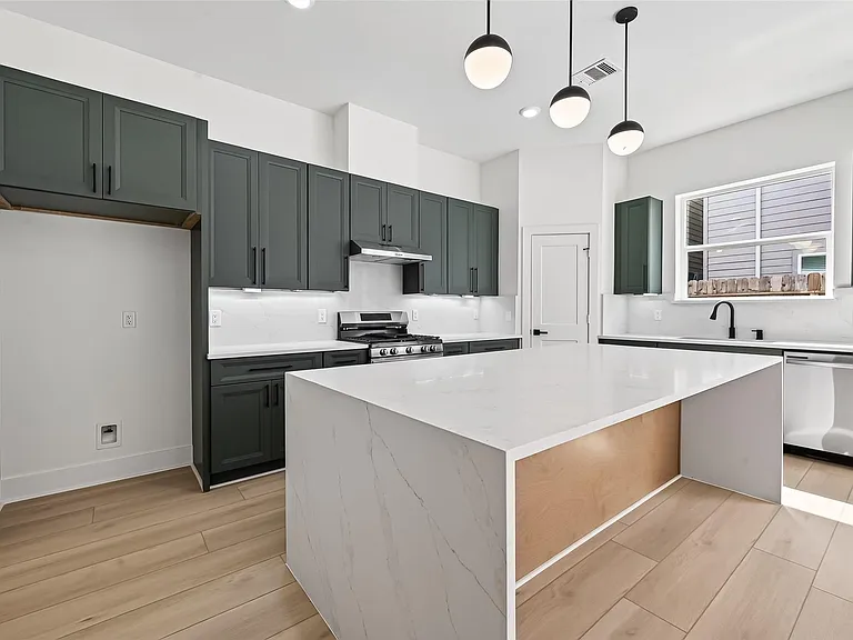 971 Highland Light Ln — Photo 15