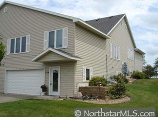314 Bass Ln, Winsted, MN 55395
