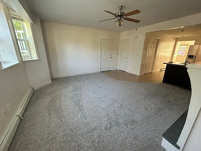 1 bed, 1.5 bath, 875 sqft, $1,375 — Photo 3