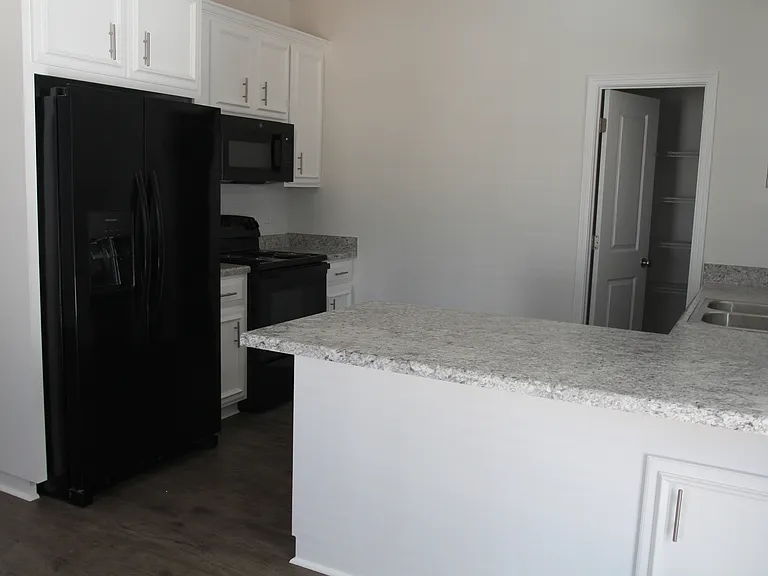 162 Toccoa Dr #1 — Photo 4
