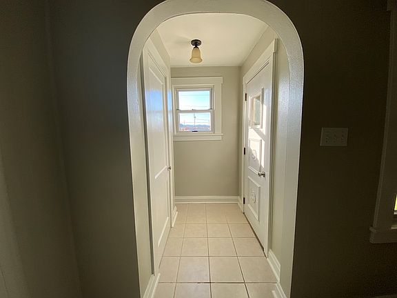 5th image of 1014 WEAVER AVE