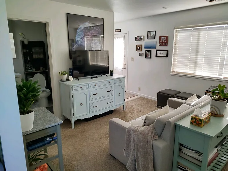 2135 Felt St — Photo 3