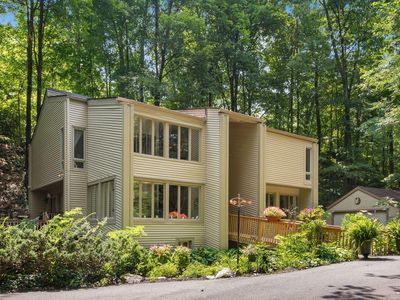 7957 Olentangy River Rd, Columbus, OH, 43235