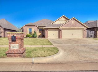 11313 SW 39th St, Mustang, OK 73064