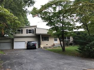 1114 Lakeshore Dr, Kingston, TN 37763