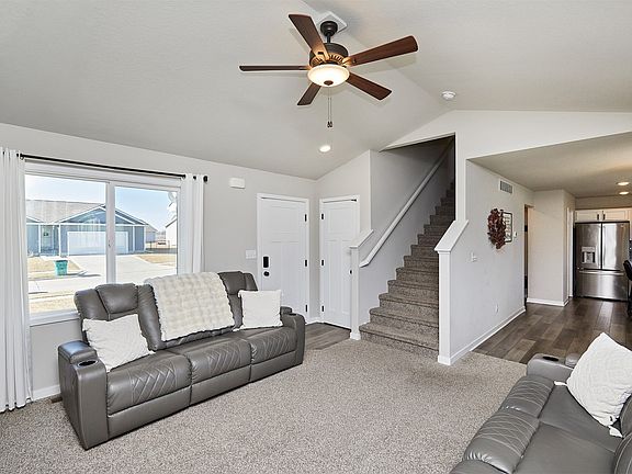 5th image of 3311 Linden Dr SW