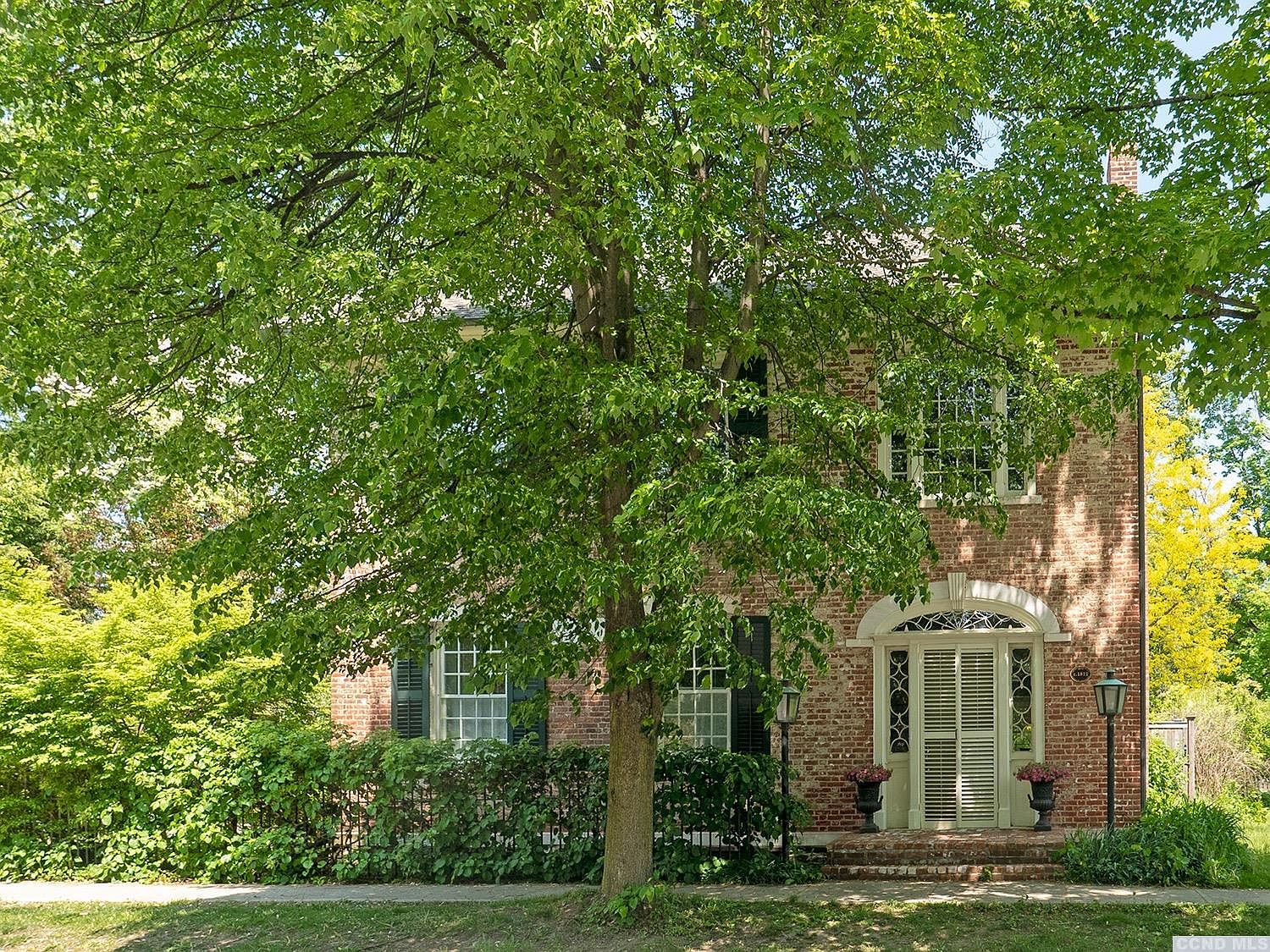 13 Hudson St, Kinderhook, NY 12106 Zillow