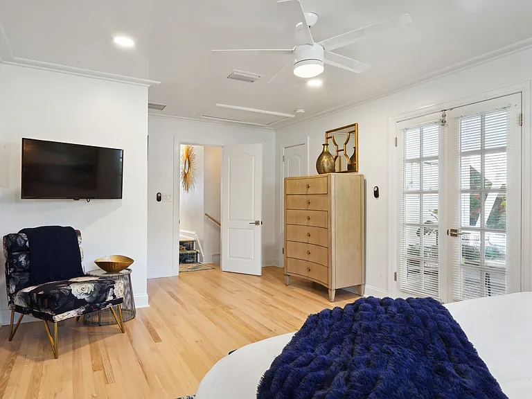 1804 Pass A Grille Way — Photo 29
