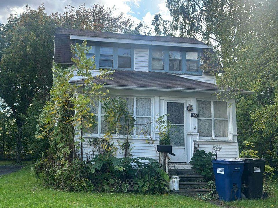 1st image of 133 W Warrington Rd