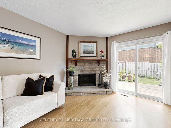3rd image of 27 Dunkeld Way