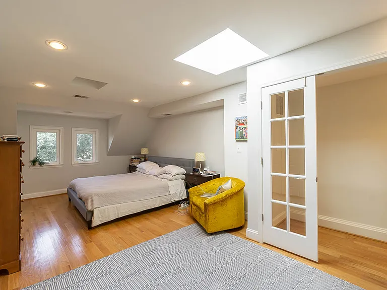 904 Webster St NW — Photo 31