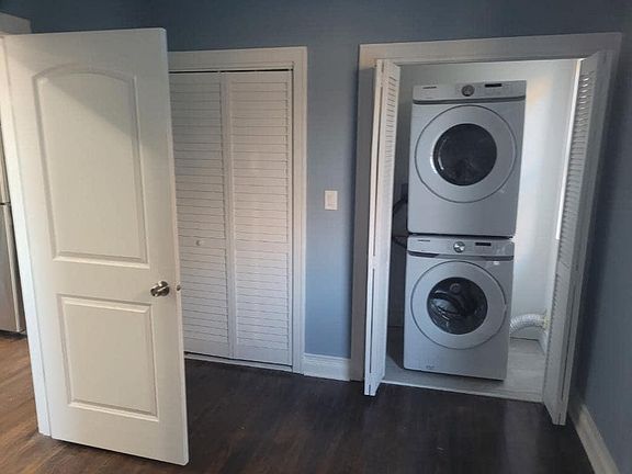 4th image of 1-7225 S Constance Ave #1