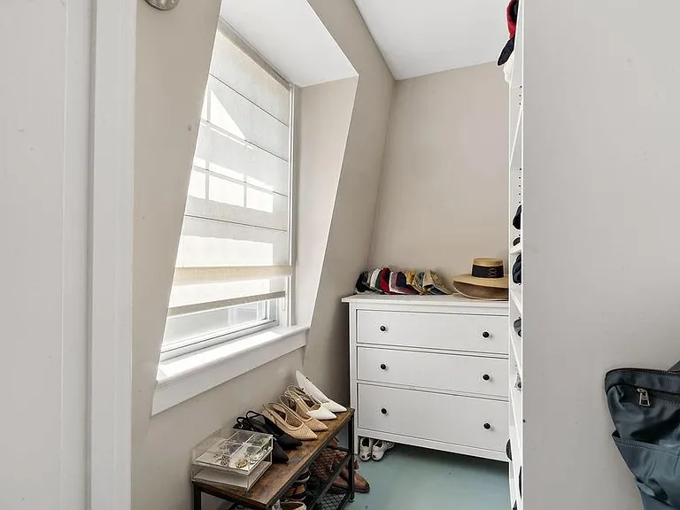 147 Evarts St — Photo 25