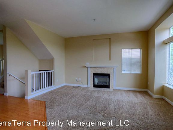 2nd image of 2141 NW Pacific Elm Dr