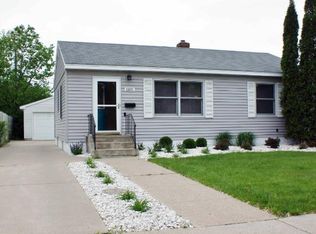 1101 Colette Pl, Saint Paul, MN 55116