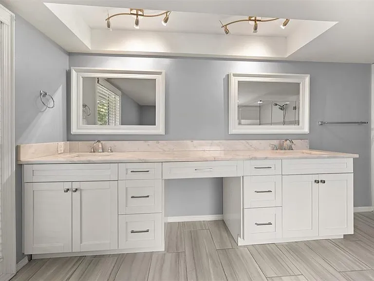 13903 Oberlin Manor Way — Photo 10