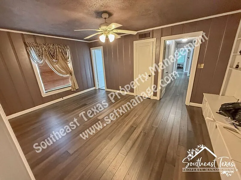 4 bed, 3.0 bath, 3770 sqft, $2,450 — Photo 4