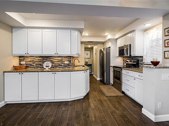 5th image of 300 Park Shore Dr APT 3A