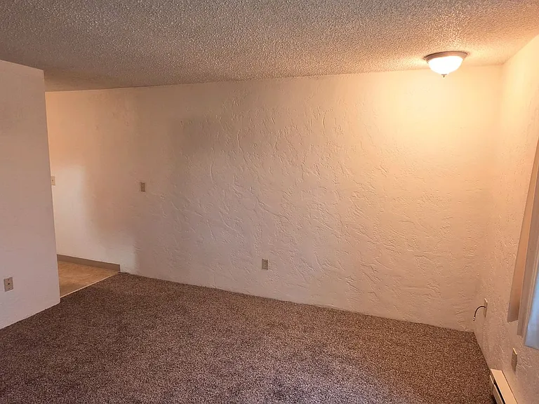 775 SW Washington Ave — Photo 8