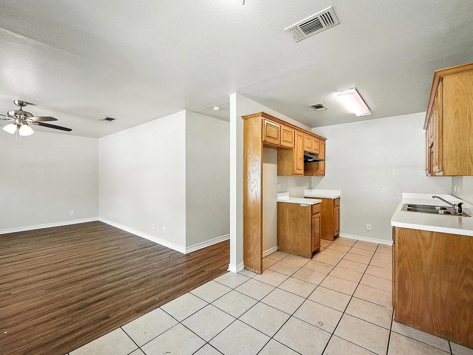 1326/1328 South Travis Street, Sherman 75090 - 1328 — Photo 4
