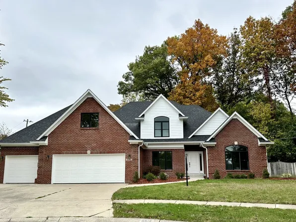 8512 Lockwood Pl, Indianapolis, IN 46217