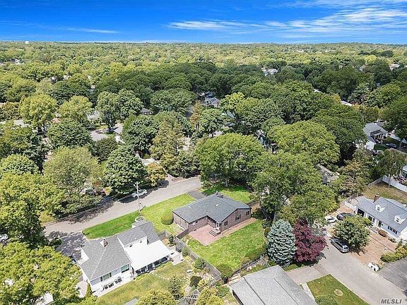 3rd image of 1 Browning Dr