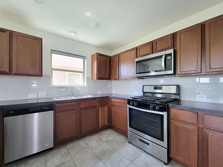 727 Hardwood Grove Ct — Photo 15