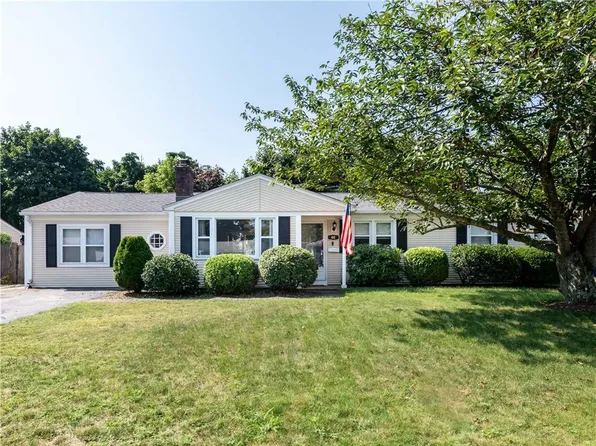 60 Inez Ave, Warwick, RI 02886