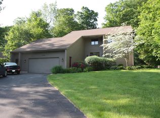 17296 Hidden Treasure Dr, West Olive, MI 49460