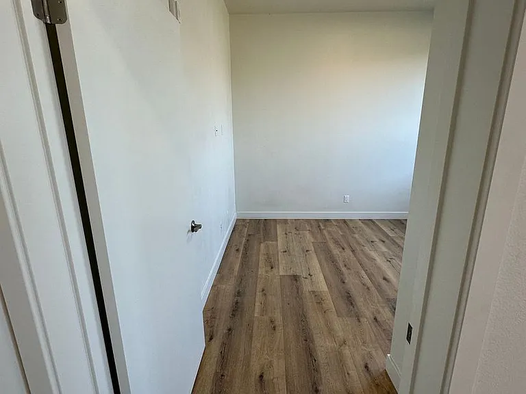 10914 S Main St #104 — Photo 10