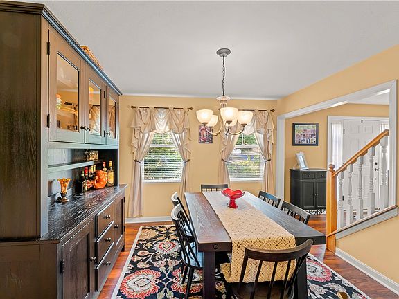 5th image of 1007 Greenfield Dr