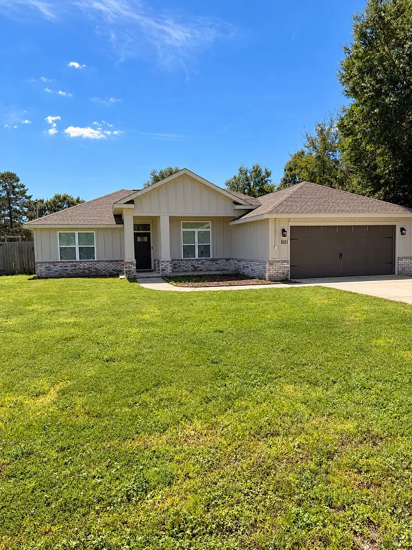 8131 Toledo St — Photo 1