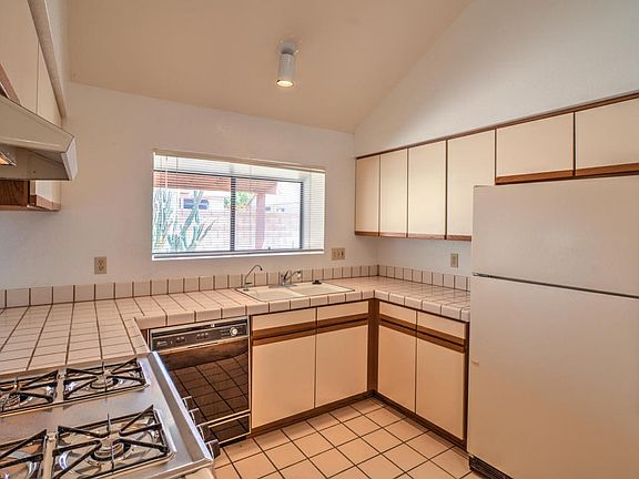 5th image of 2760 W Camino De La Joya
