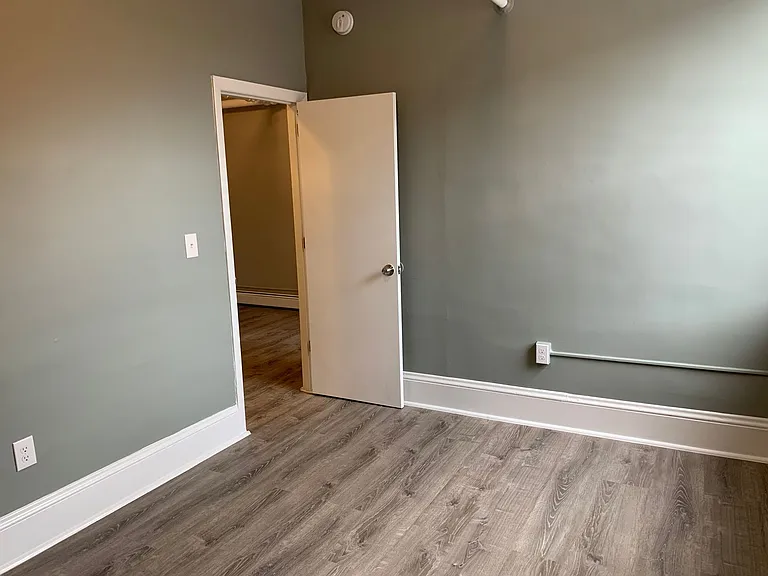 148 Main St — Photo 35