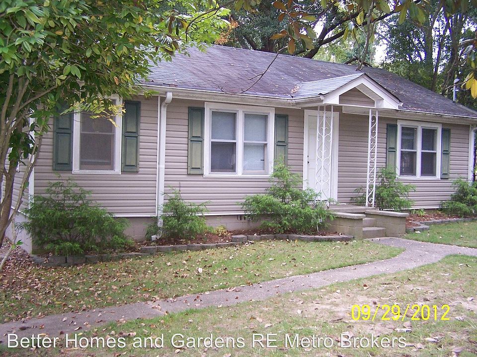 2nd image of 121 Leland Dr SW