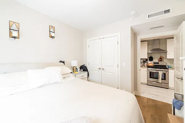 Rented by Joel Scharf, LREB | media 27