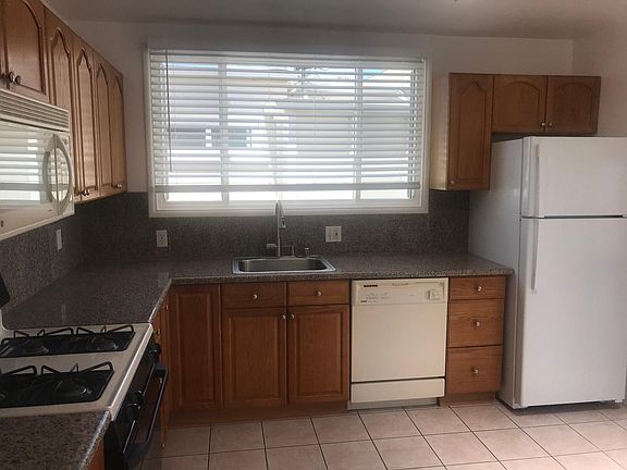 3rd image of 116 Westmoor Ave
