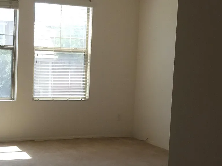 3720 E Kerry Ln — Photo 19
