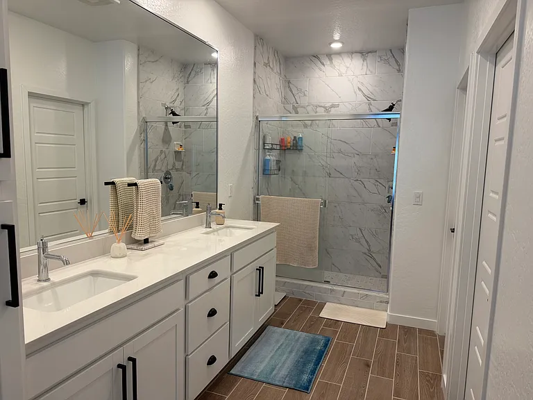 Owner's Bathroom