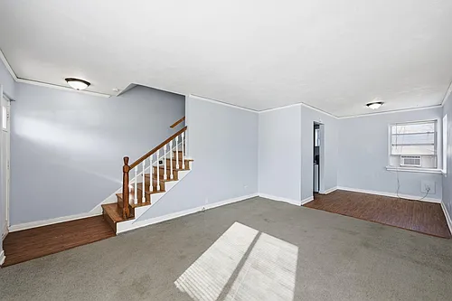 305 W Morton St Photo 1