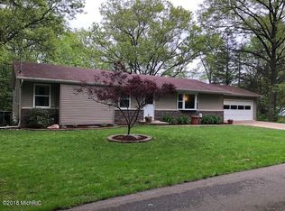 820 Carolee St, Kalamazoo, MI 49008