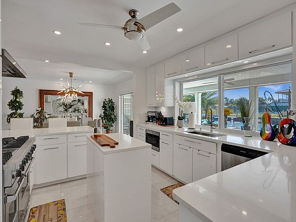 5th image of 5611 Bayview Drive