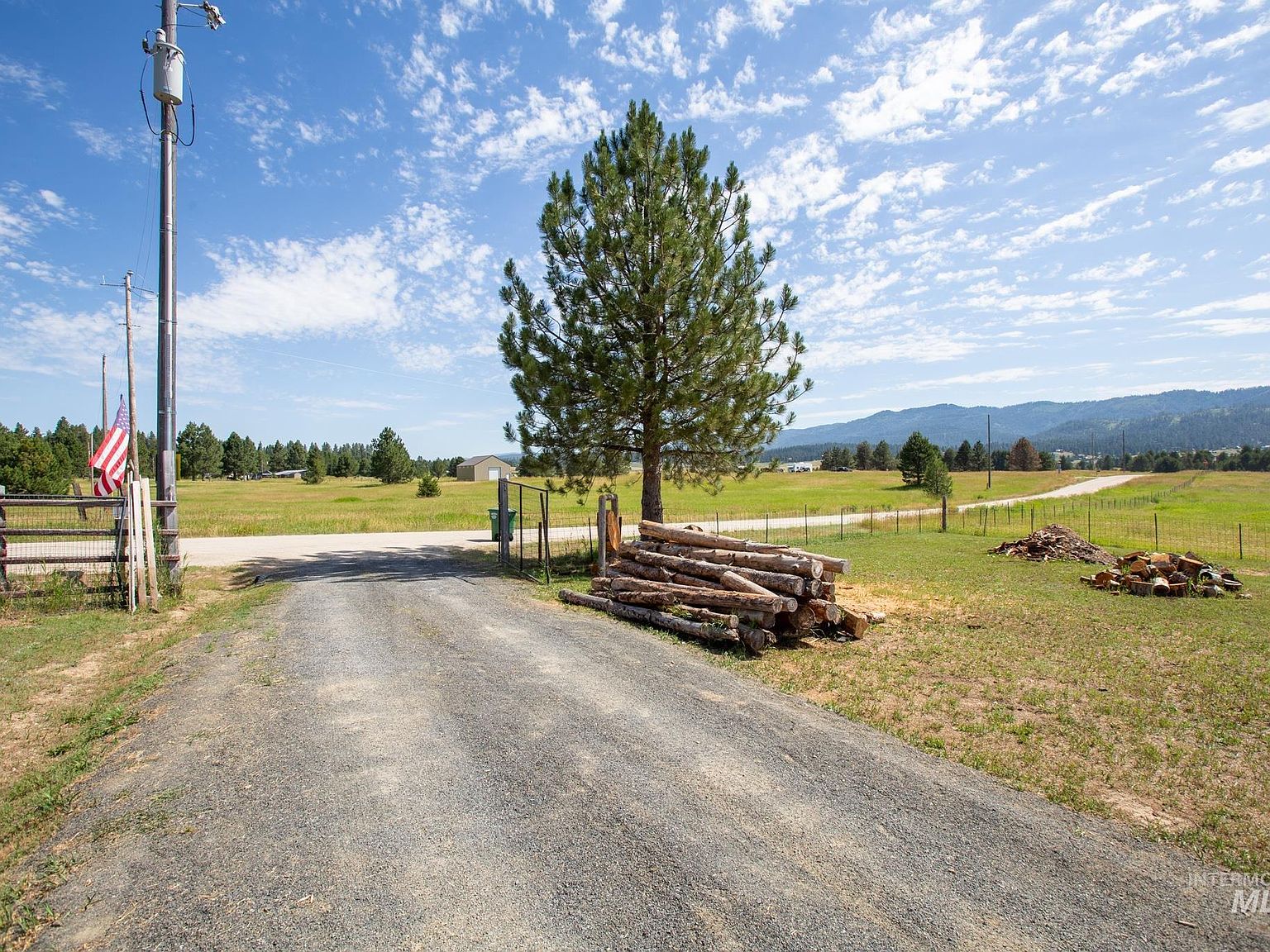 7 Garrett Ln, Cascade, ID 83611 MLS 98927261 Zillow