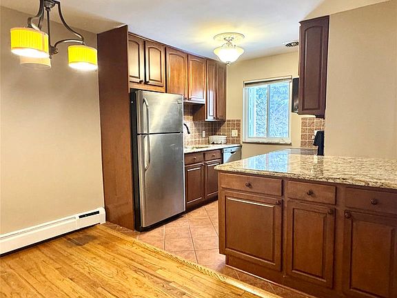5th image of 475 S Adams Rd APT 19