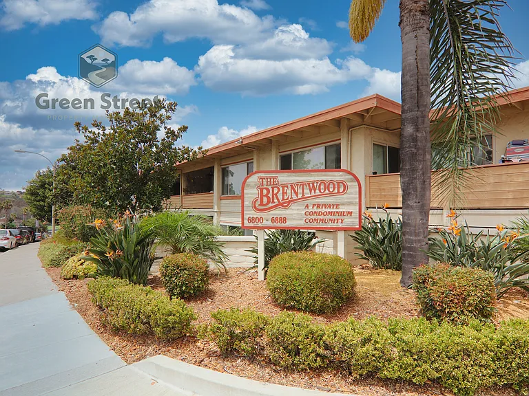 6812 Hyde Park Dr — Photo 1