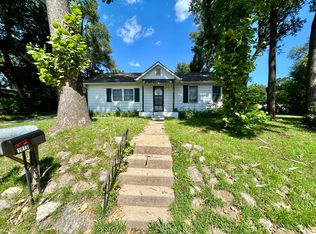 1010 Maple St, Eudora, KS 66025