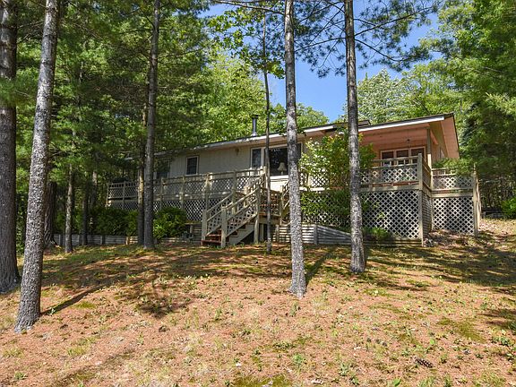 4th image of 1281 Woodland Dr