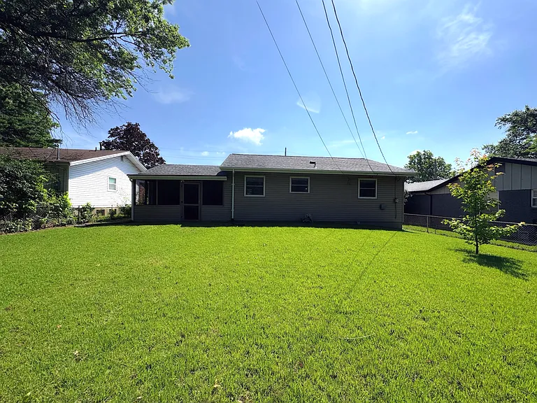 11755 Old Halls Ferry Rd — Photo 27