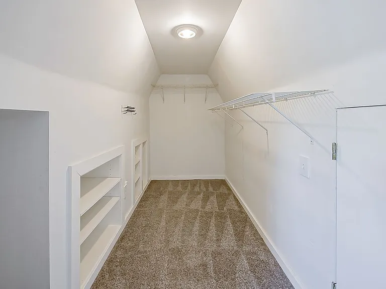 358 S Marshall St — Photo 16
