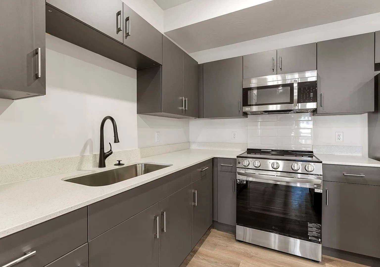 Brand New Modern Apartments at Ascesa — Photo 2